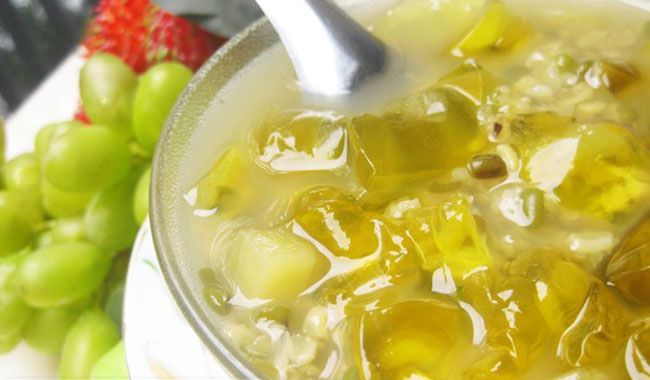 Hướng dẫn cách nấu chè nha đam đậu xanh mát lạnh